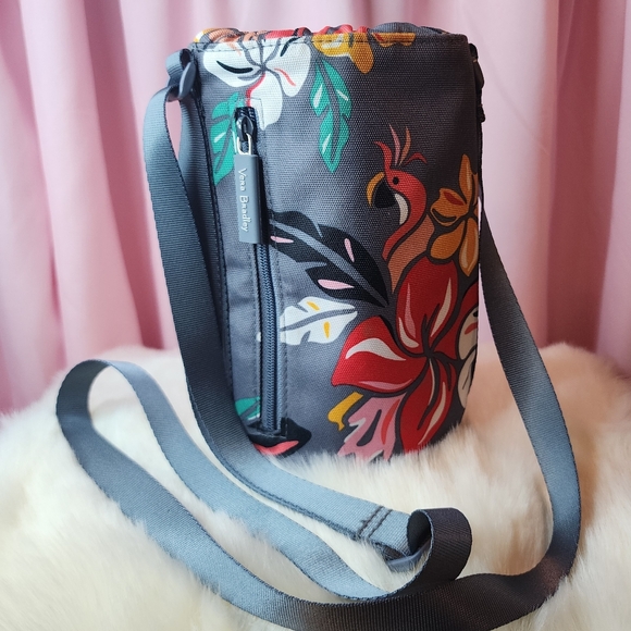 🏷 CLEARANCE! ! Vera Bradley Crossbody Water Bottle Caddy - Picture 2 of 8